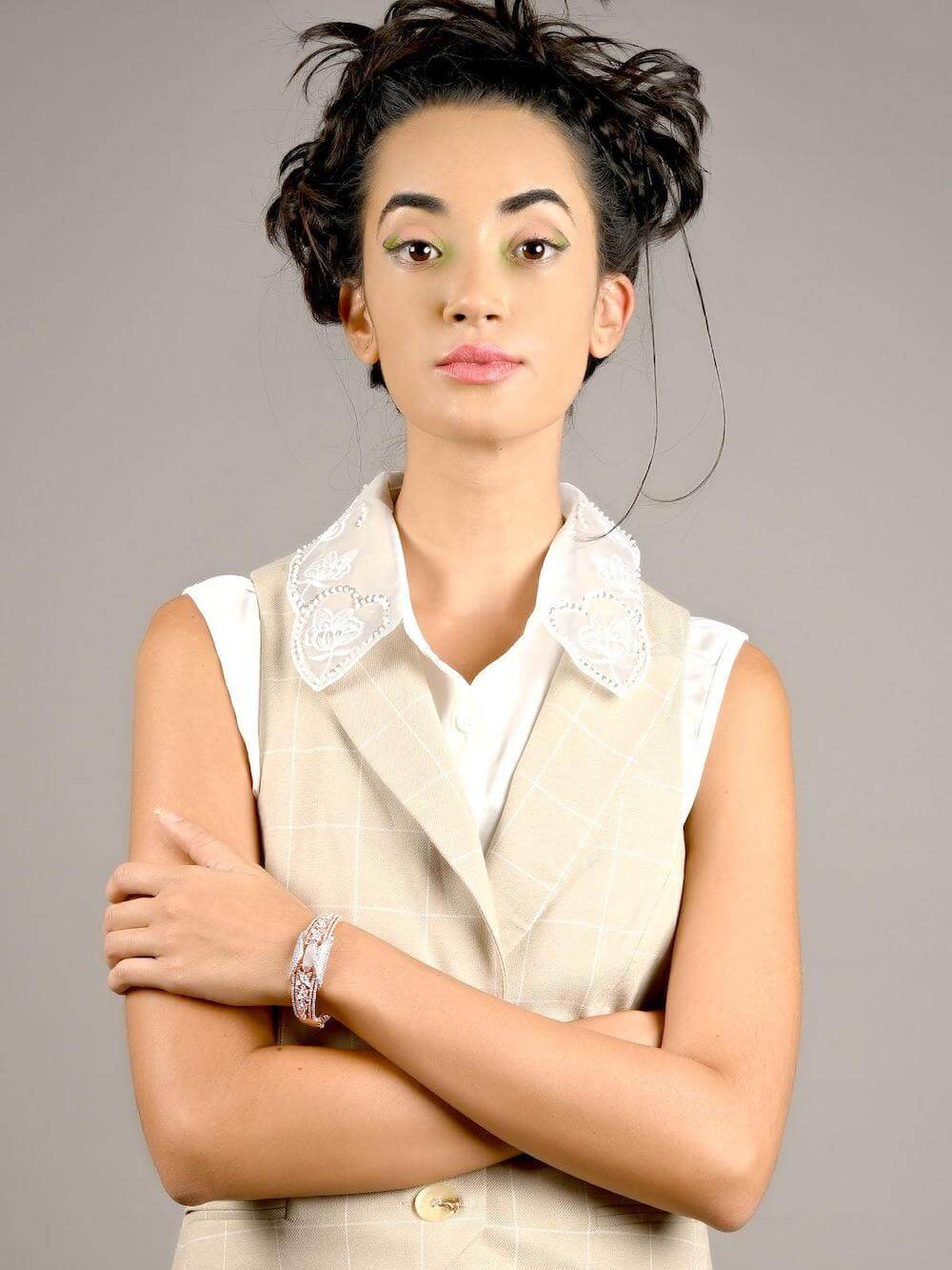 White Embroidered Detachable Collar