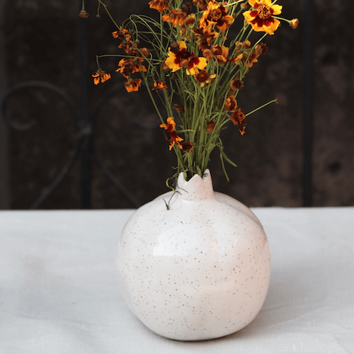 Anar-shaped Vase in White