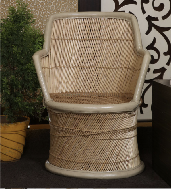 Classic Handcrafted Muddha Chair in Natural Colour by Shinexus