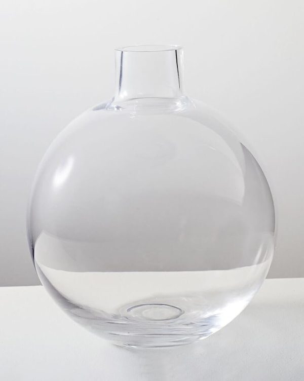 Clear Glass Vase, Foundations