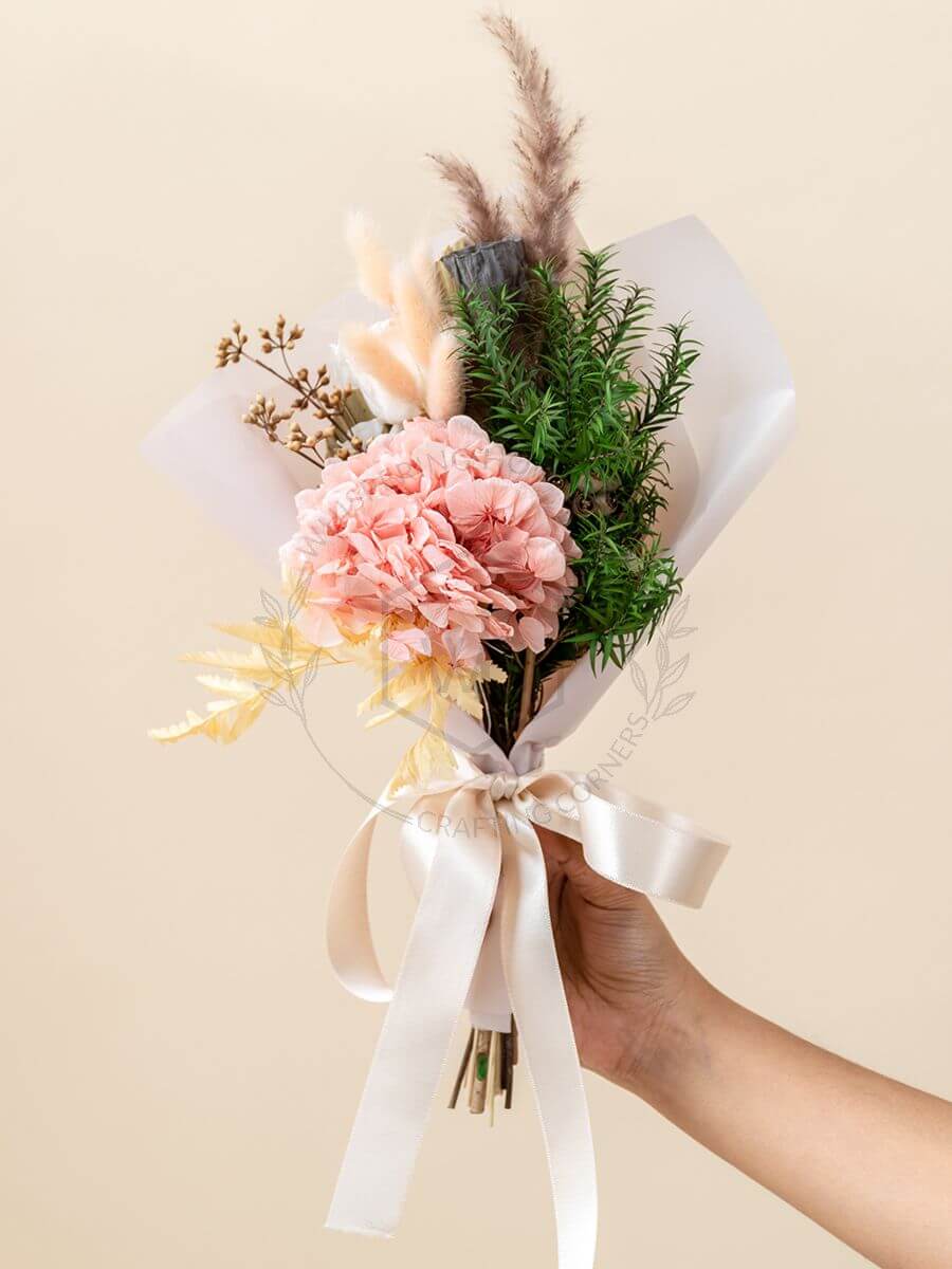 Dried Blooms Flower Bouquet, Aesthetic Heaven