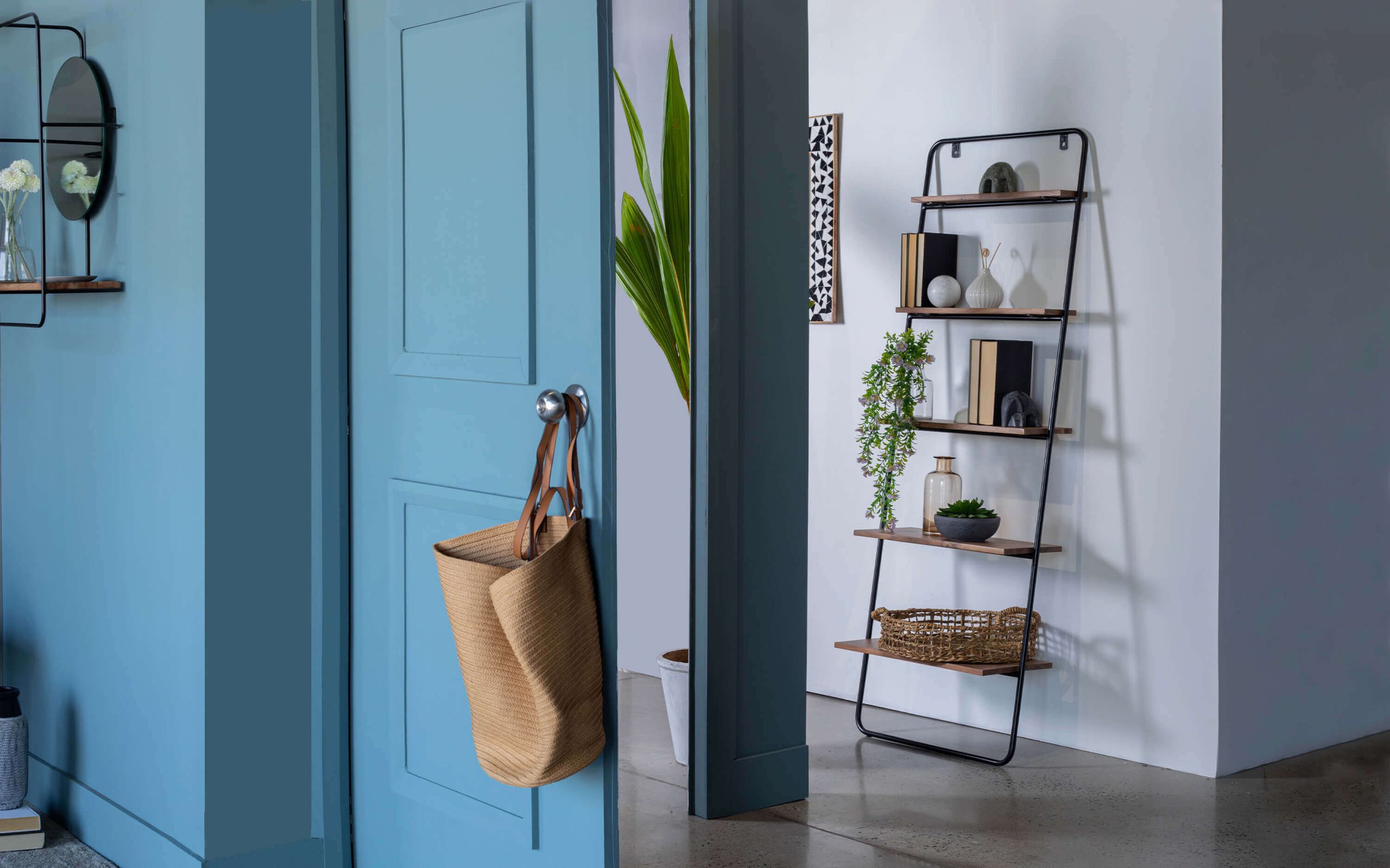Ladder Bookshelf in Acacia Wood and Metal