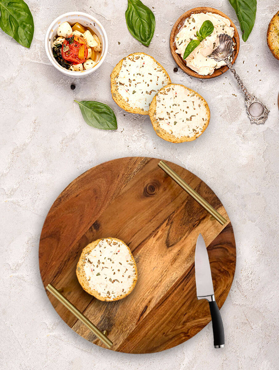 Round Tray Made of Acacia Wood and Food-Grade Oil, Ruhi