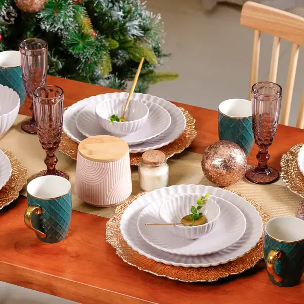 Scalloped, Food-Grade Ceramic Dinner Set, 22-Piece for 6 in Lilac