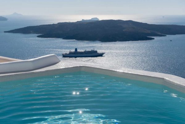 VILLA RENOS HOTEL