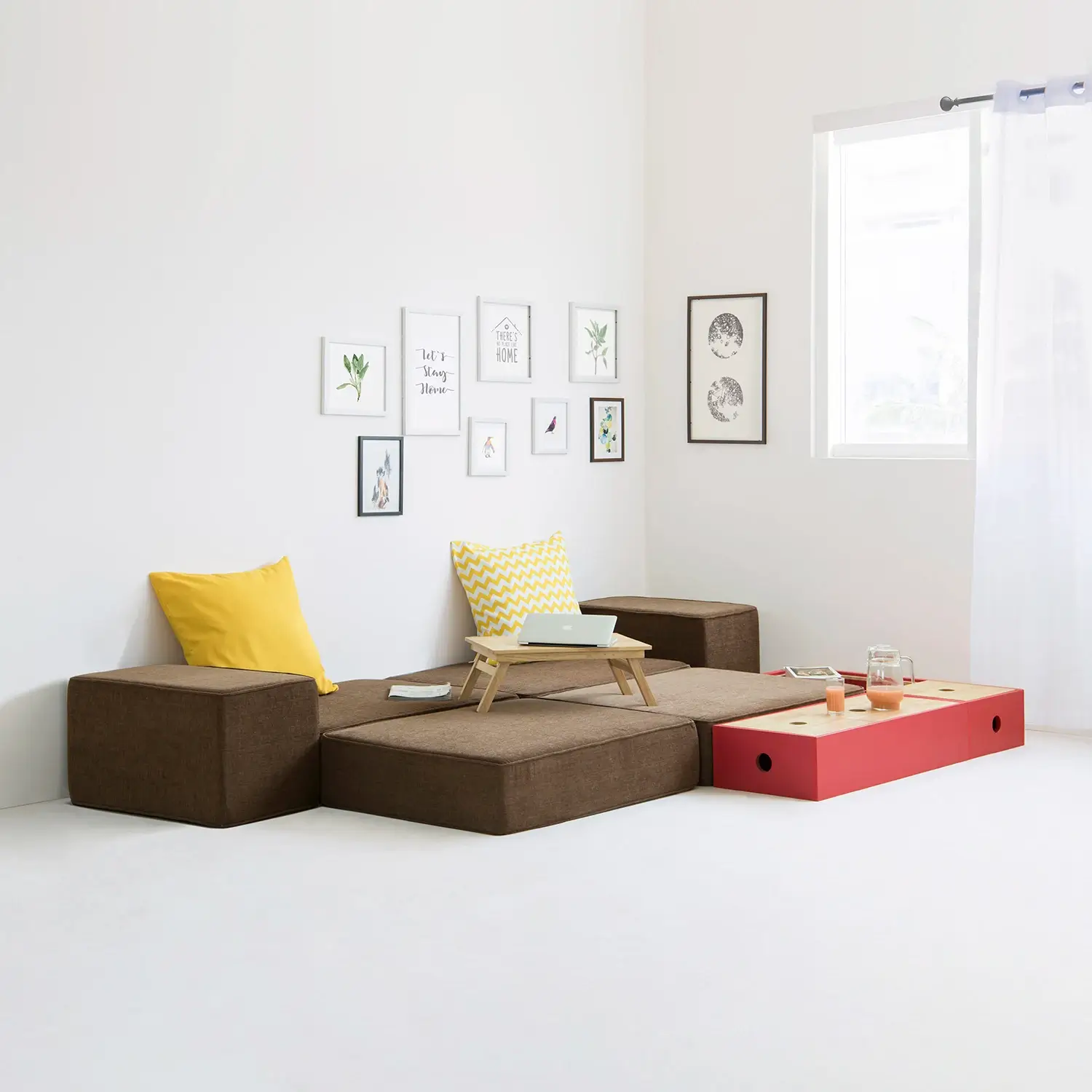 Velvet Floor Pads Set of 4 in Brown, Bounce