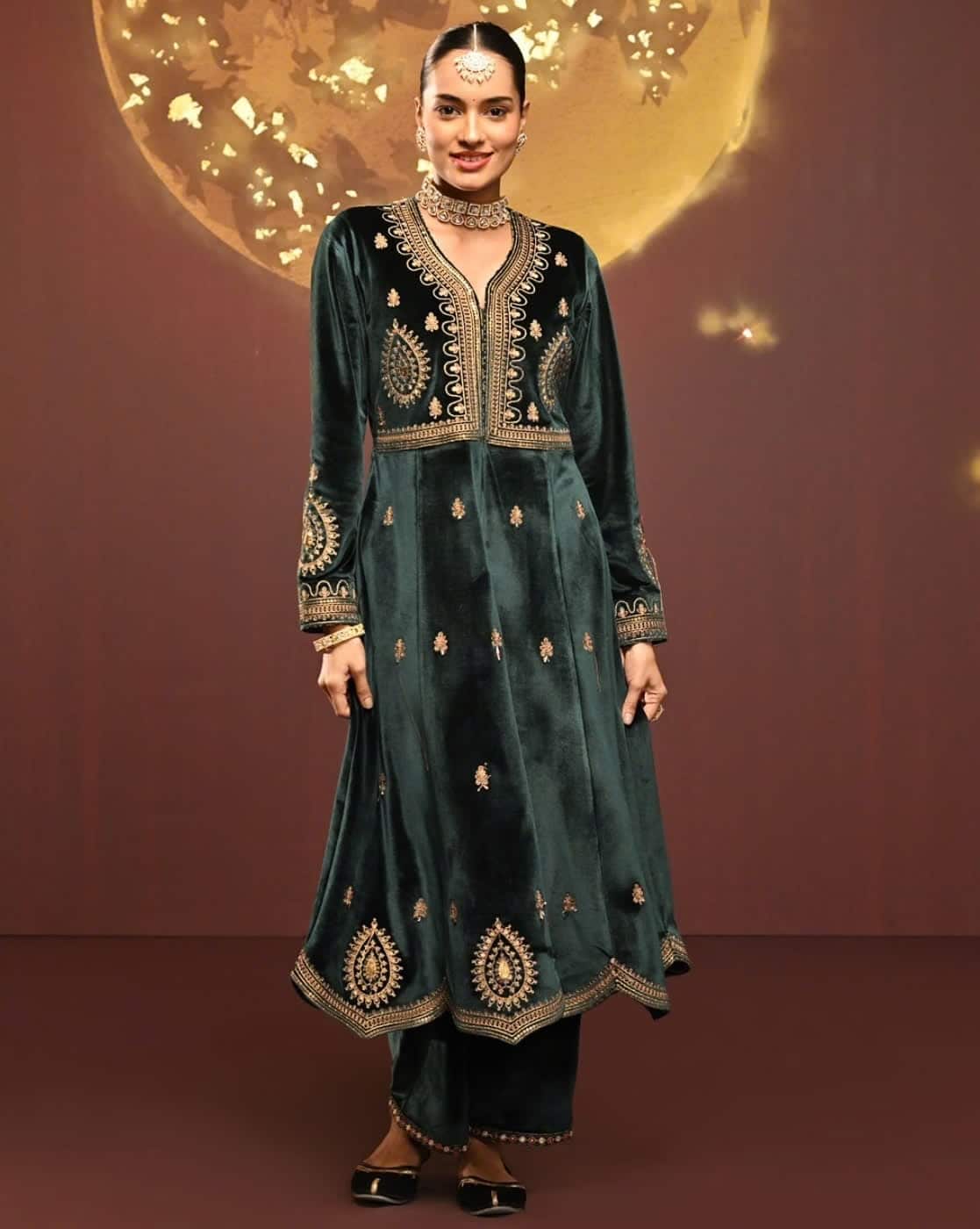 Embroidery Flared Kurta Set by Lakshita