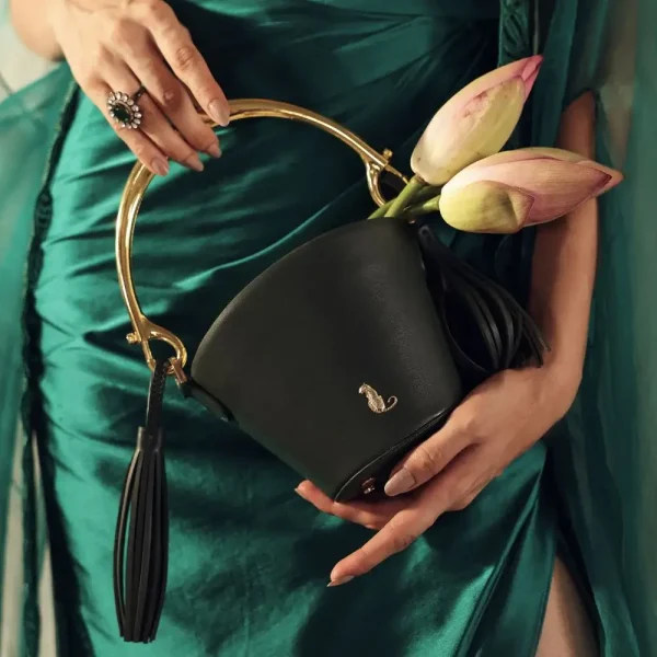 Trove Bucket Bag