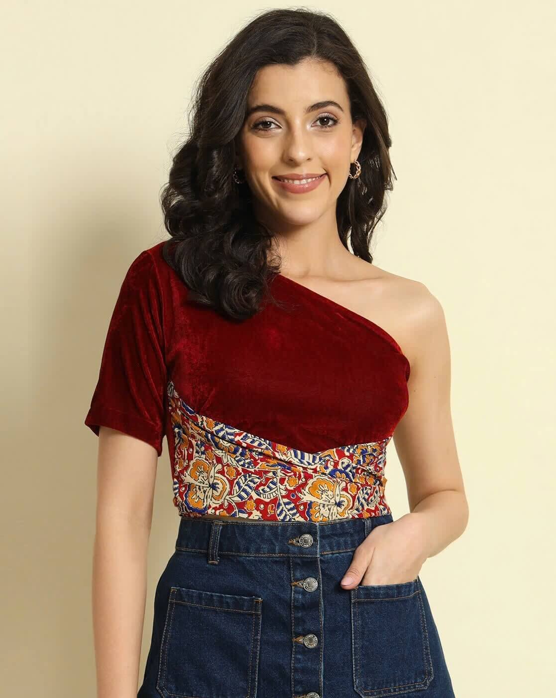 One-Shoulder Regular Fit Top by Leia