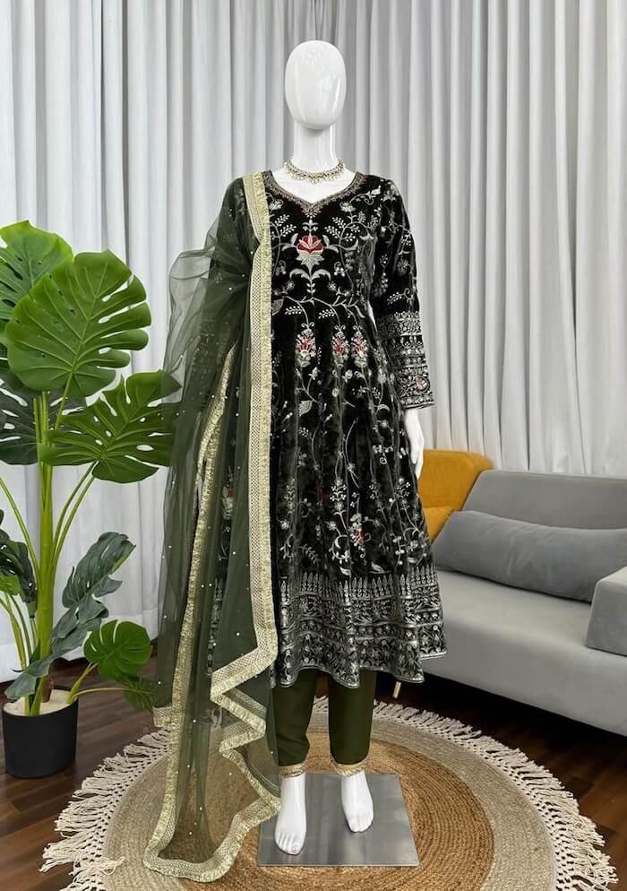 Green Embroidery Viscose Velvet Salwar Kameez