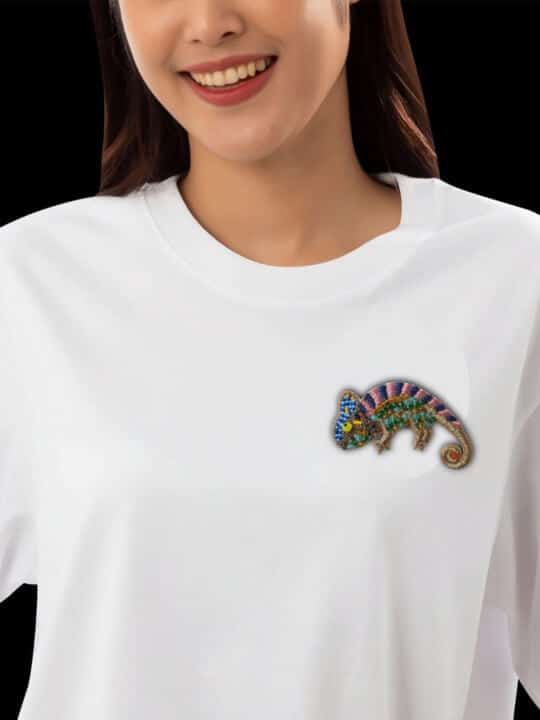 Unisex Artificial Beaded Minimal Chameleon Brooch by Abeo