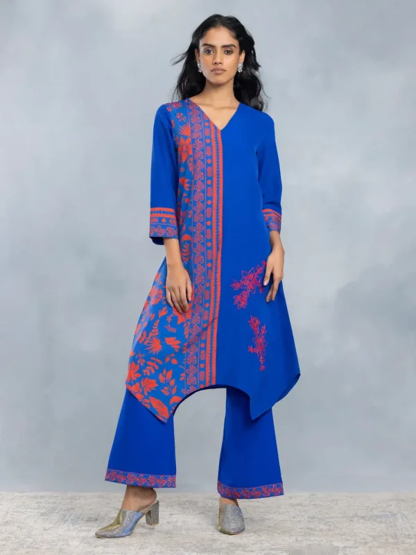 A Line Asymmetric Embroidered Kurta
