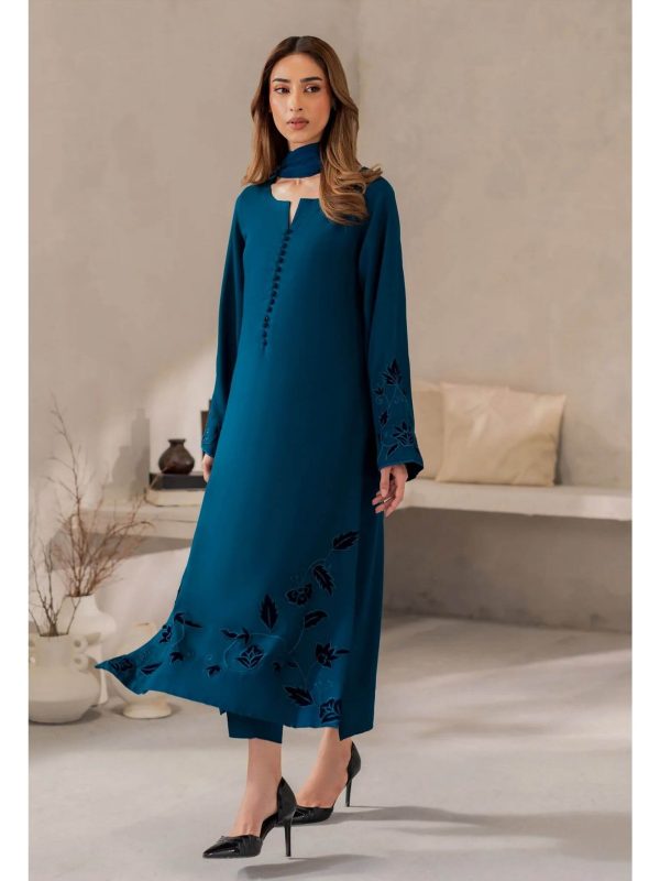 Ethnic Motifs Embroidered Regular Thread Work Chanderi Silk Kurta with Trousers & Dupatta by Ekta Textiles