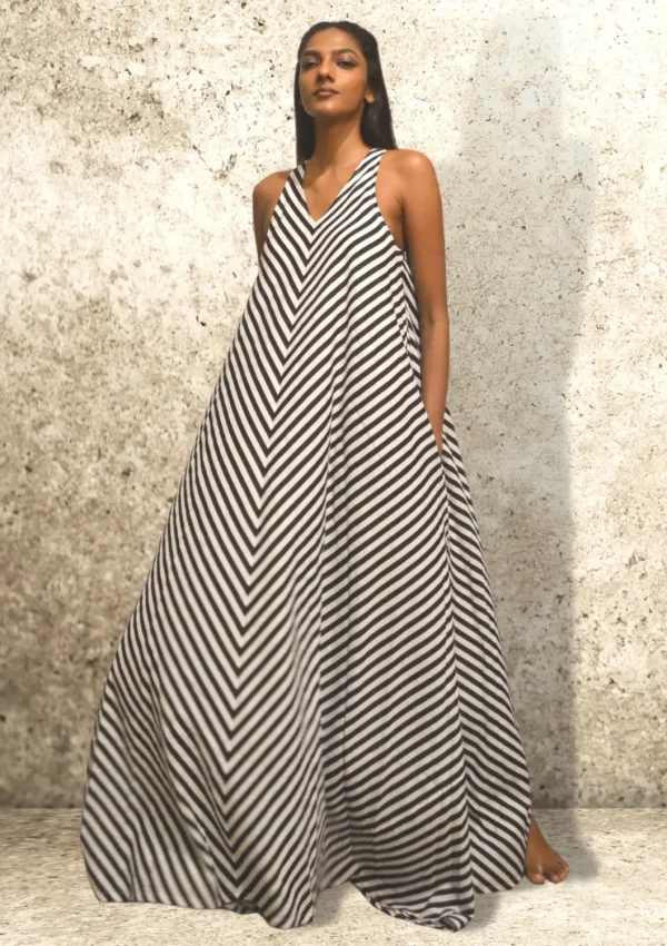 Sud De L'Inde Dress - BW Stripes